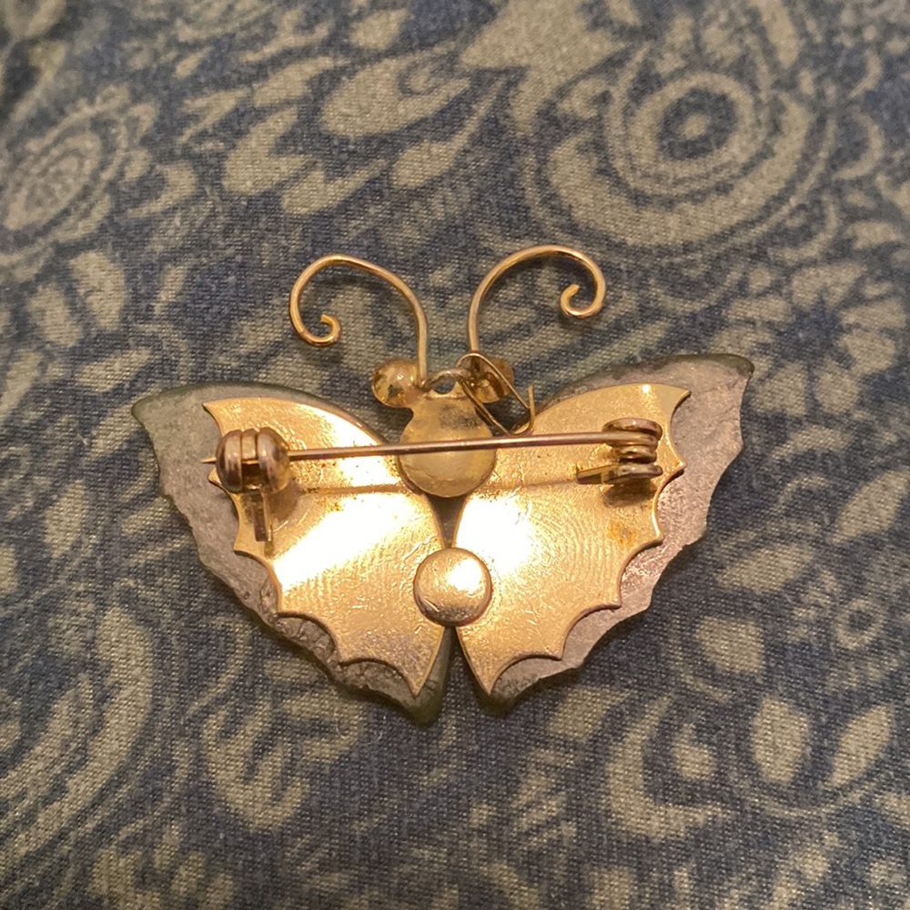 Jade Butterfly Pin&Pendant - Picture 3 of 4